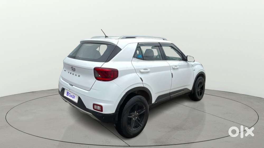 Hyundai Venue S Turbo Dct, 2020, Petrol