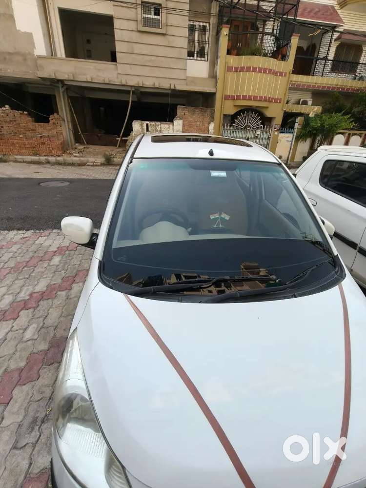 Hyundai I10 2013 Petrol Well Maintained ,sunroof (special Feature)