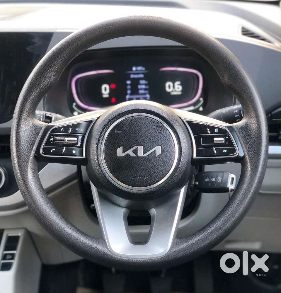 Kia Carens 1.5 Prestige 7 Str, 2023, Petrol