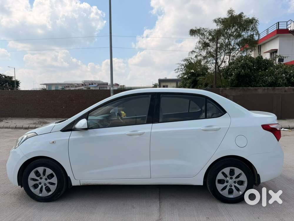 Hyundai Xcent, 2018, Petrol