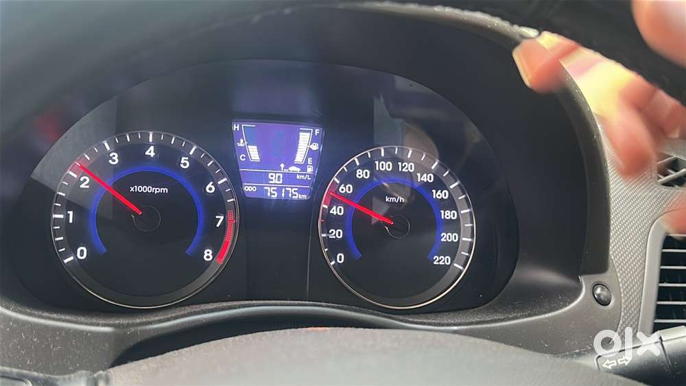Hyundai Fluidic Verna 2016