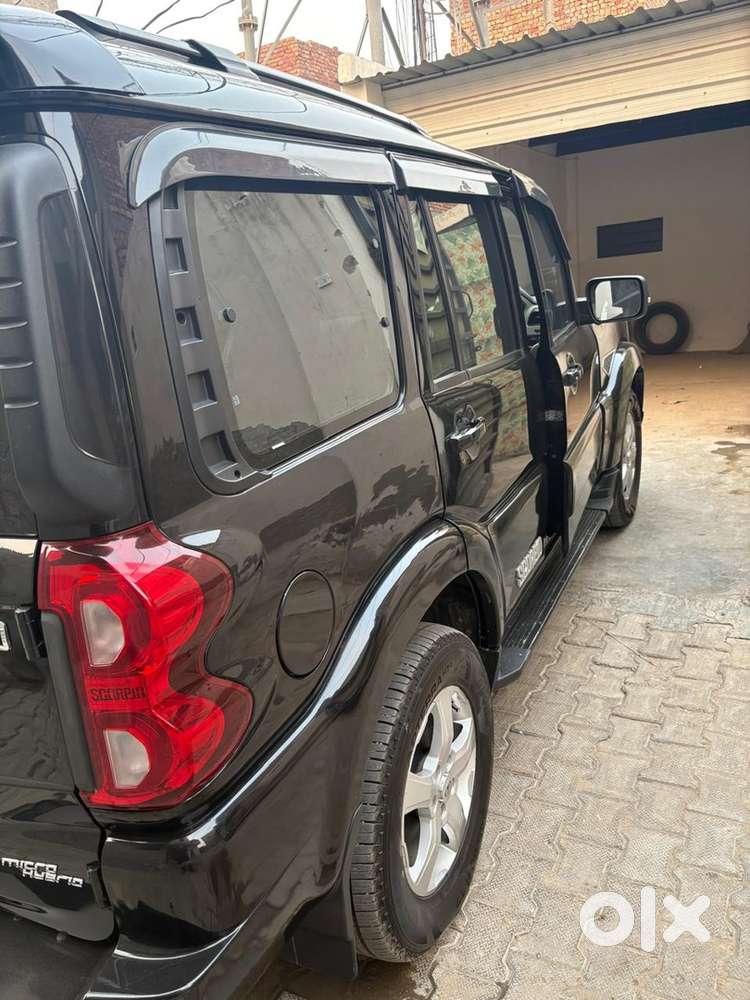Mahindra Scorpio Classic 2021