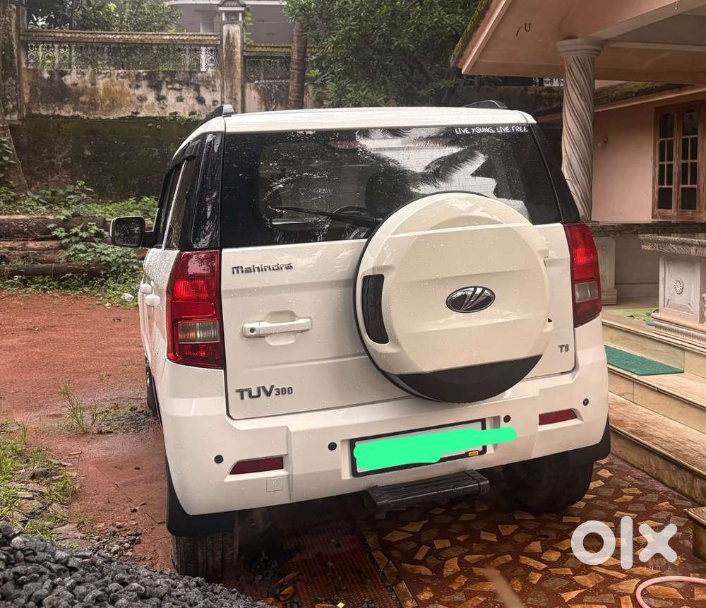Mahindra Tuv 300 2017