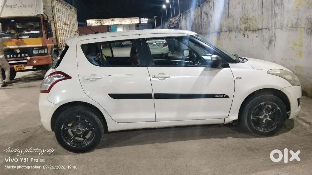 Maruti Suzuki Swift 2012