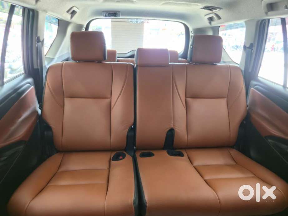 Toyota Innova Crysta 2.8 Gx At 8s, 2016, Diesel