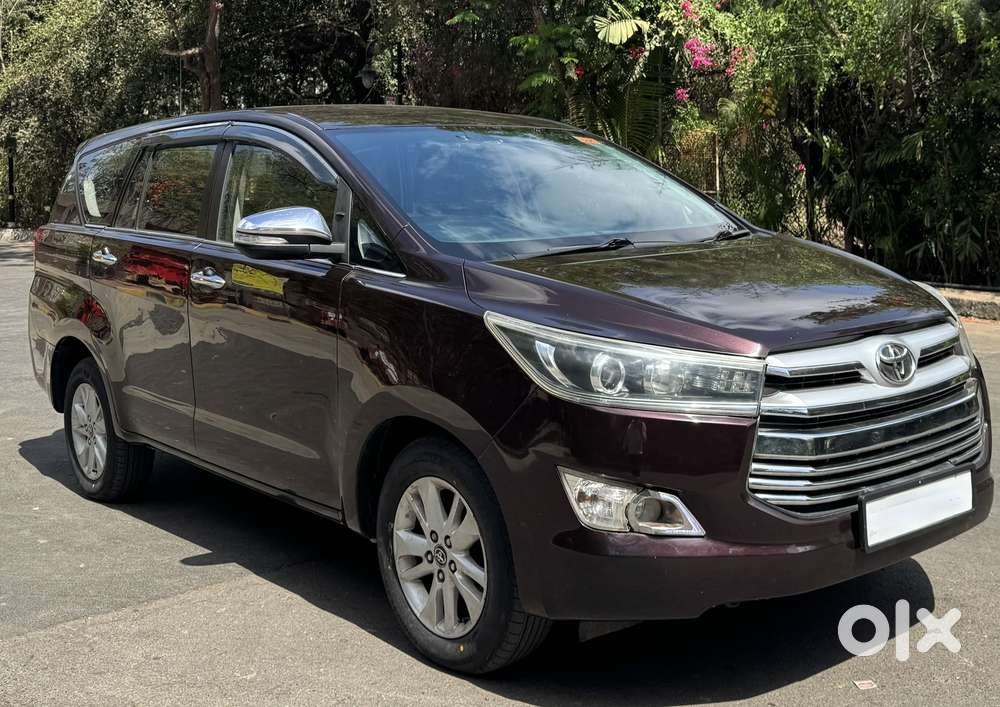 Toyota Innova Crysta 2.4 Vx Mt 8s, 2016, Diesel