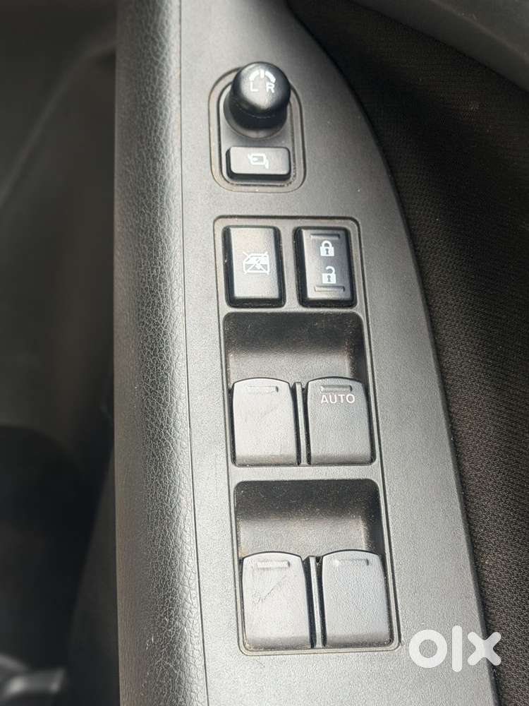 Maruti Suzuki Brezza 1.5 Vxi Smart Hybrid, 2024, Petrol