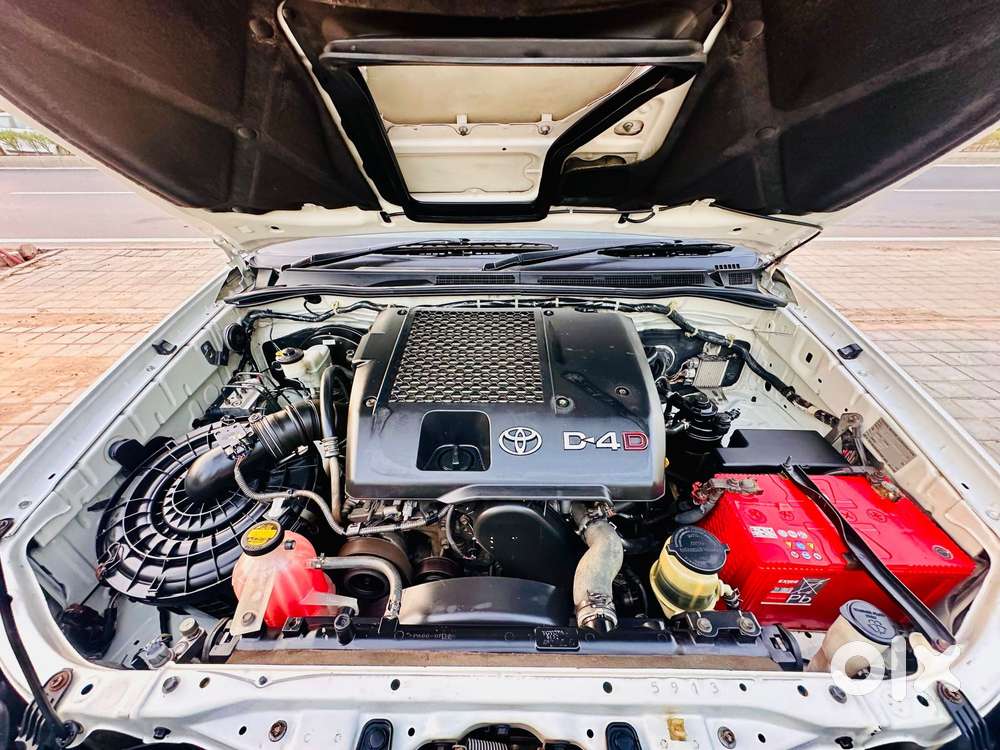 Toyota Fortuner 4x2 Manual, 2014, Diesel
