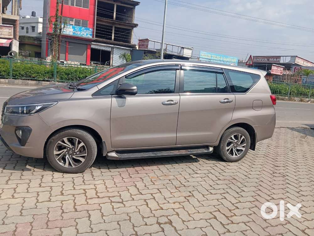Toyota Innova Crysta 2.4 V 7 Str, 2022, Diesel