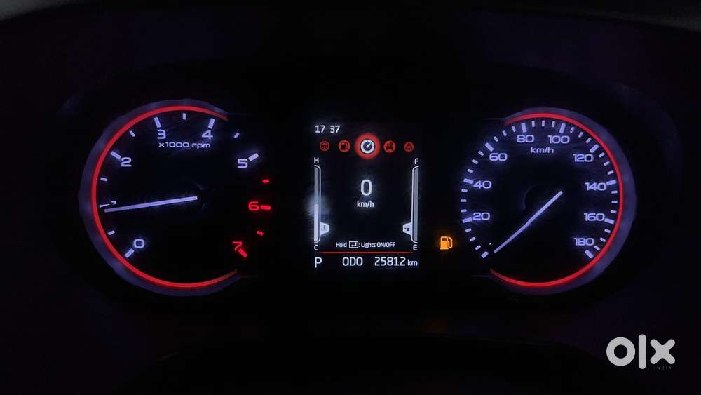 Mahindra Thar Lx Hard Top Petrol At Rwd, 2022, Petrol