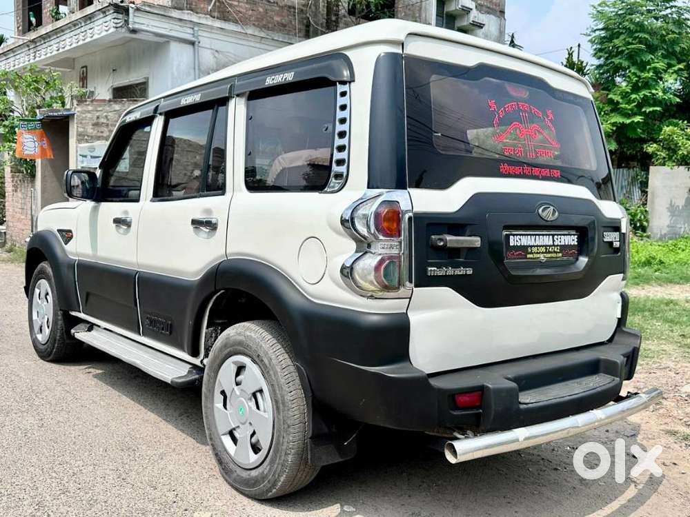 Mahindra Scorpio S4 Plus 9s, 2014, Diesel