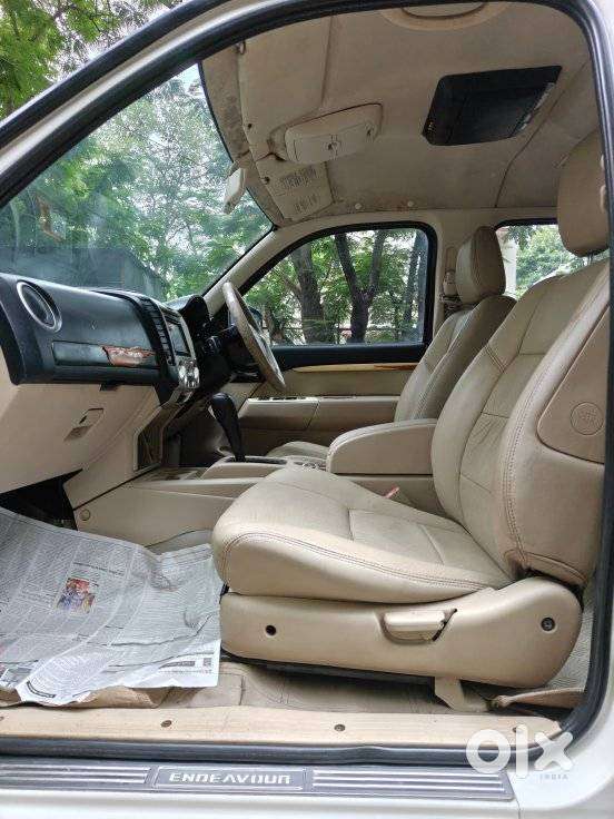 Ford Endeavour 4x4 Thunder Plus, 2012, Diesel