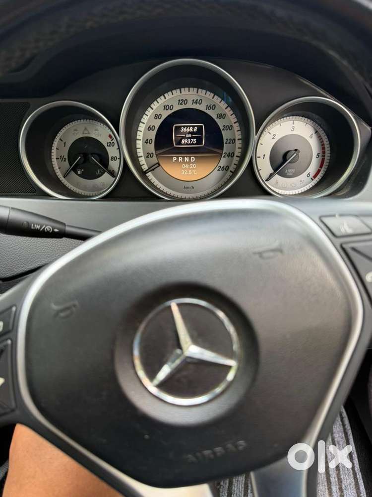 Mercedes-benz C-class 2011 Diesel 89375 Km Driven