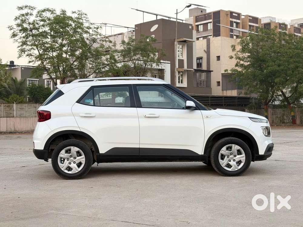 Hyundai Venue S 1.2 Petrol, 2020, Petrol