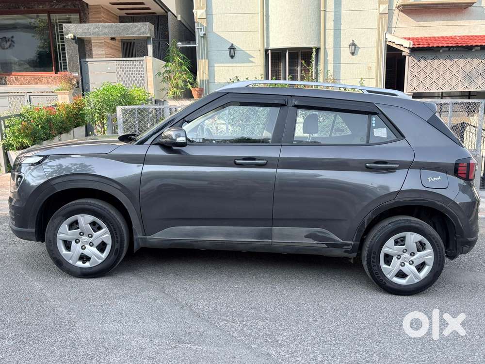 Hyundai Venue Sx (o) Mt 1.0 Turbo, 2023, Petrol