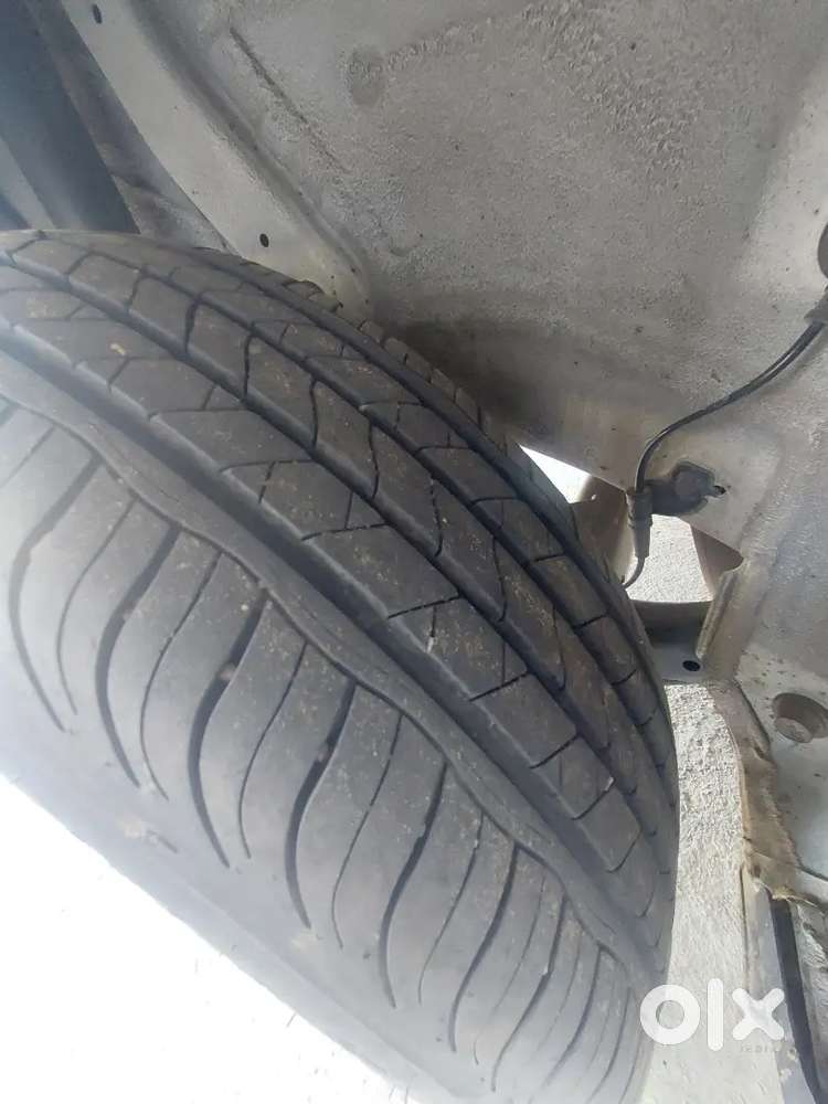 Hyundai Venue 2020 Last, New Tyre, New Insurence Diesel Manual