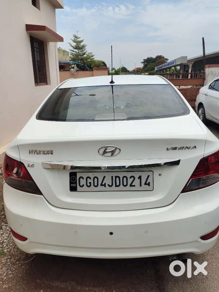 Hyundai Verna 2012