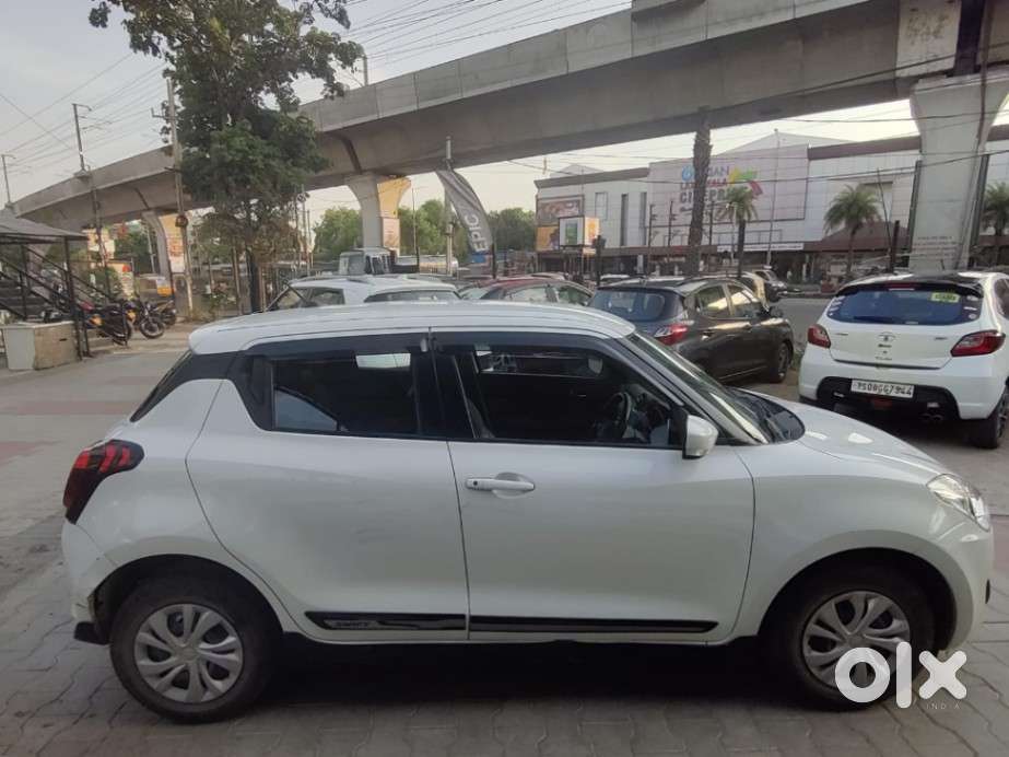 Maruti Suzuki Swift Amt Vxi, 2020, Petrol