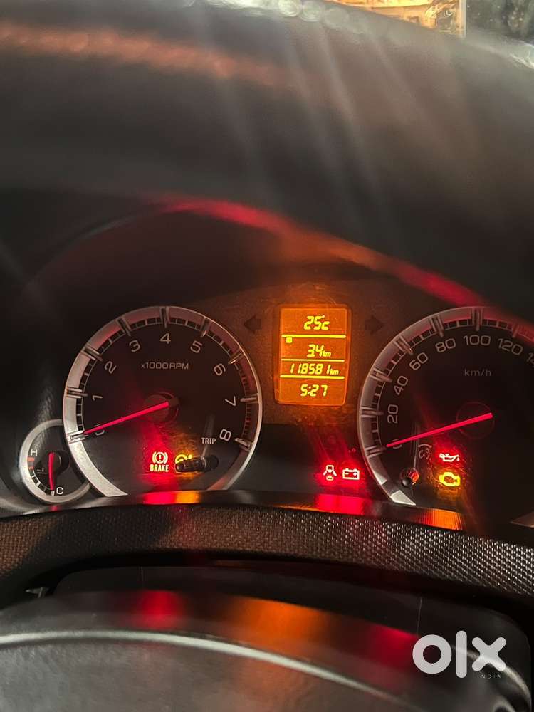 Maruti Suzuki Swift Petrol 2013