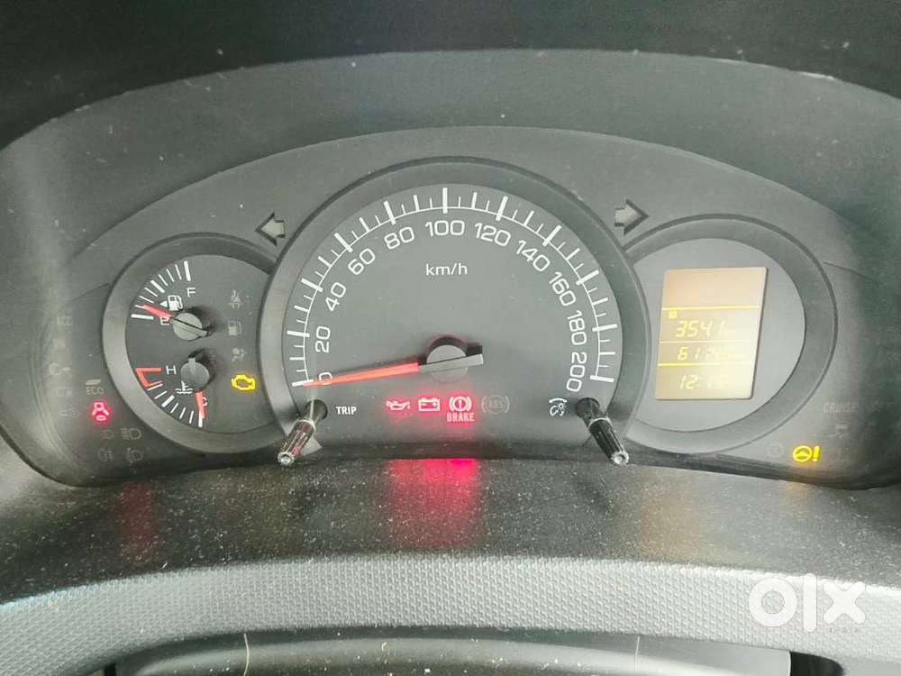 Maruti Suzuki Swift Lxi, 2014, Petrol