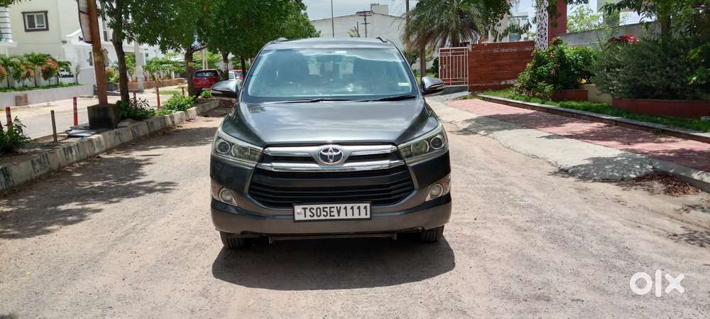 Toyota Innova Crysta 2.4 V 7 Str, 2017, Diesel