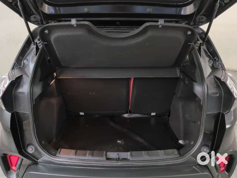 Tata Nexon 1.5 Revotorq Xza Plus Luxs Red Dark Edition Amt, 2023, Di..