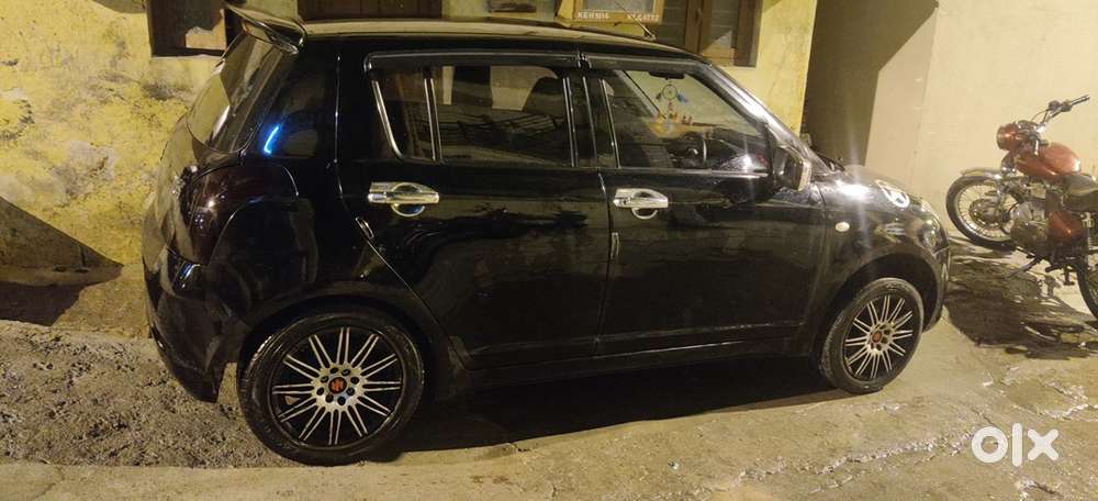 Maruti Suzuki Swift 2006 Petrol Well Maintained