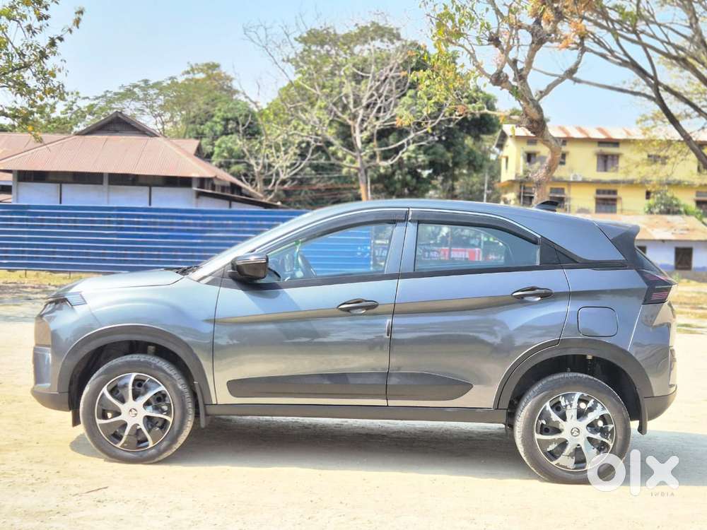 Tata Nexon Smart Plus1.2 Revotron Petrol 5 Mt, 2023, Petrol
