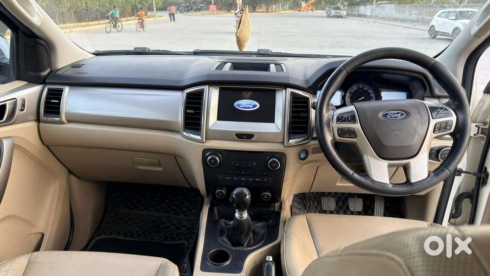 Ford Endeavour 2.2 Titanium 4x2 Mt, 2017, Diesel