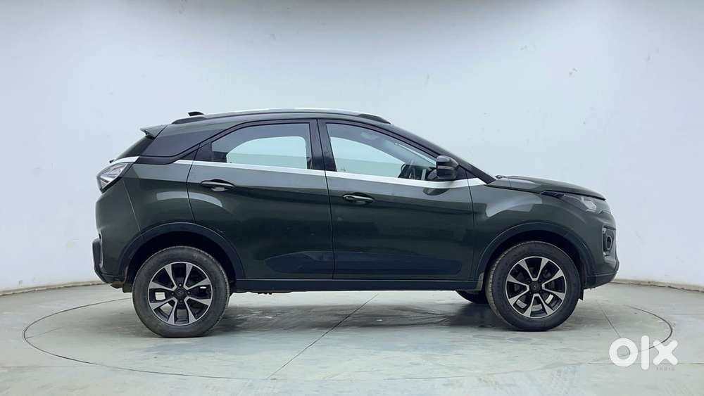 Tata Nexon 1.2 Revotron Xza Plus, 2020, Petrol