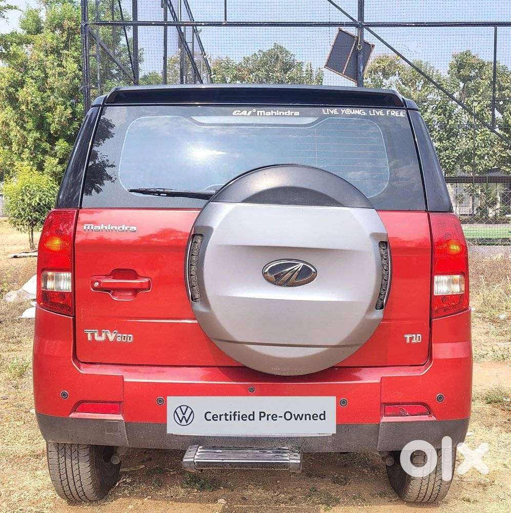 Mahindra Tuv 300 T10 Opt Dual Tone, 2017, Diesel