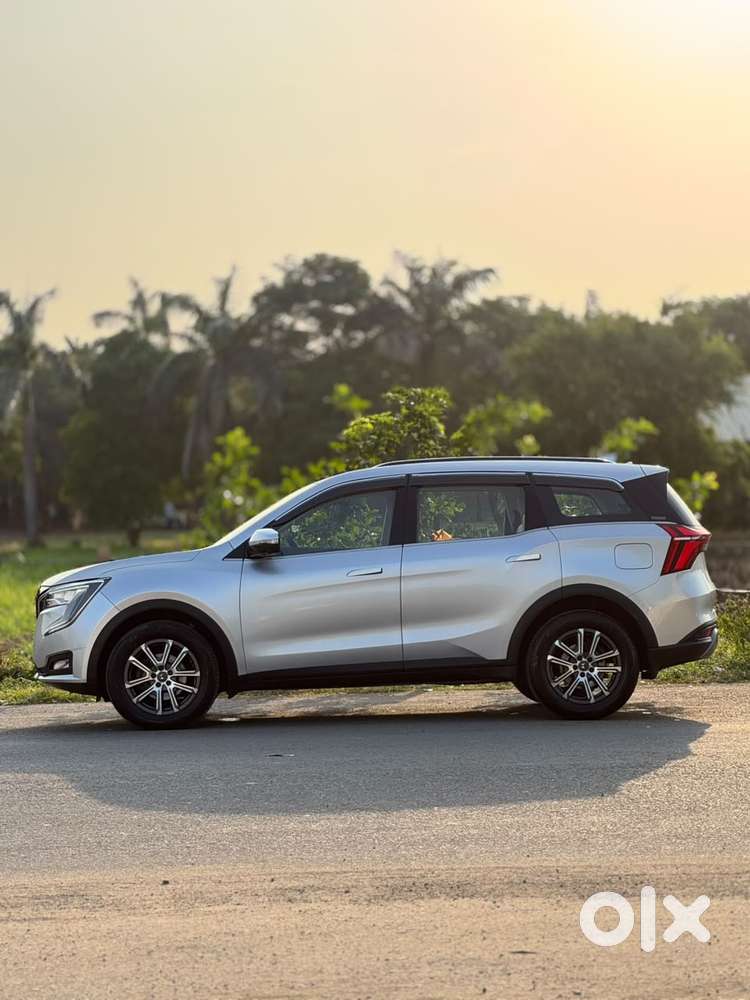 Mahindra Xuv700 Ax7l 6 Str At, 2022, Diesel