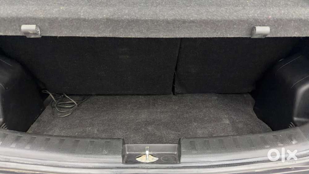Maruti Suzuki Swift Zxi, 2015, Petrol