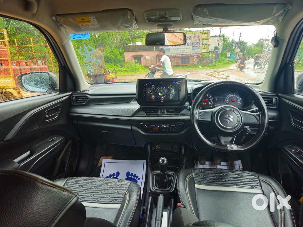Maruti Suzuki New-gen Swift Lxi, 2025, Petrol