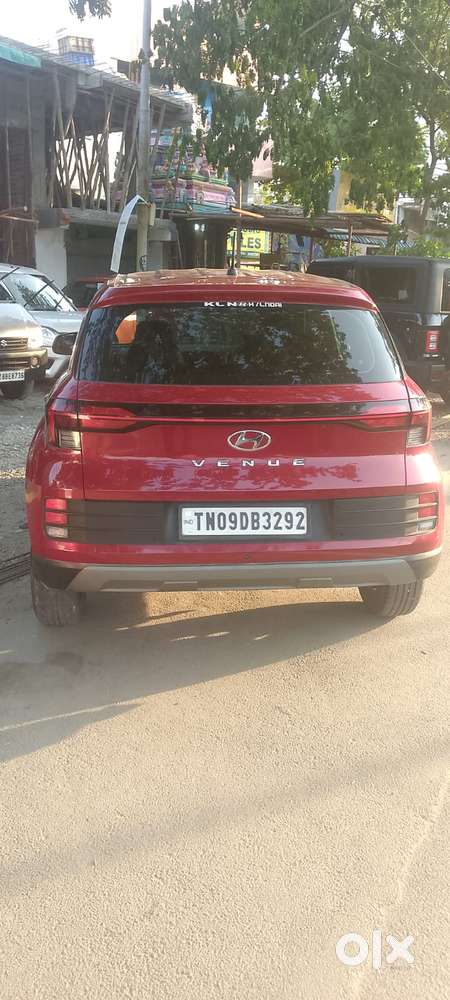 Hyundai Venue E, 2022, Petrol