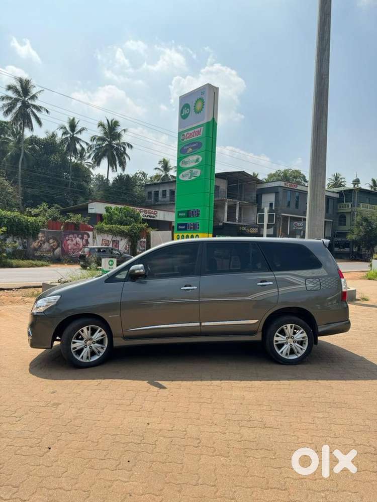 Toyota Innova 2013 Diesel Well Maintained