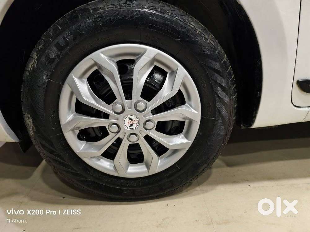Maruti Suzuki Dzire 1.2 Vxi, 2022, Petrol