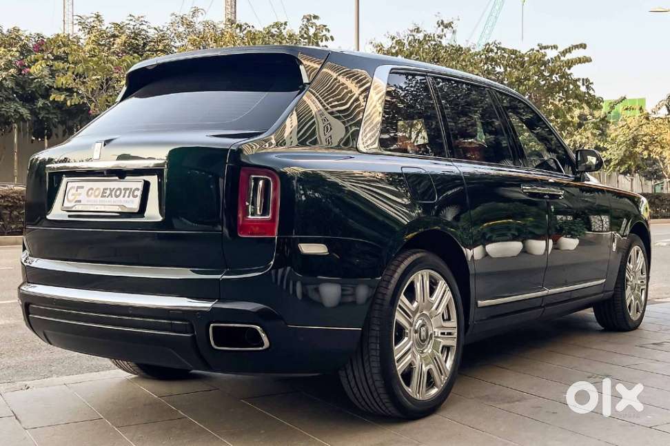 Rolls-royce Cullinan V12, 2022, Petrol