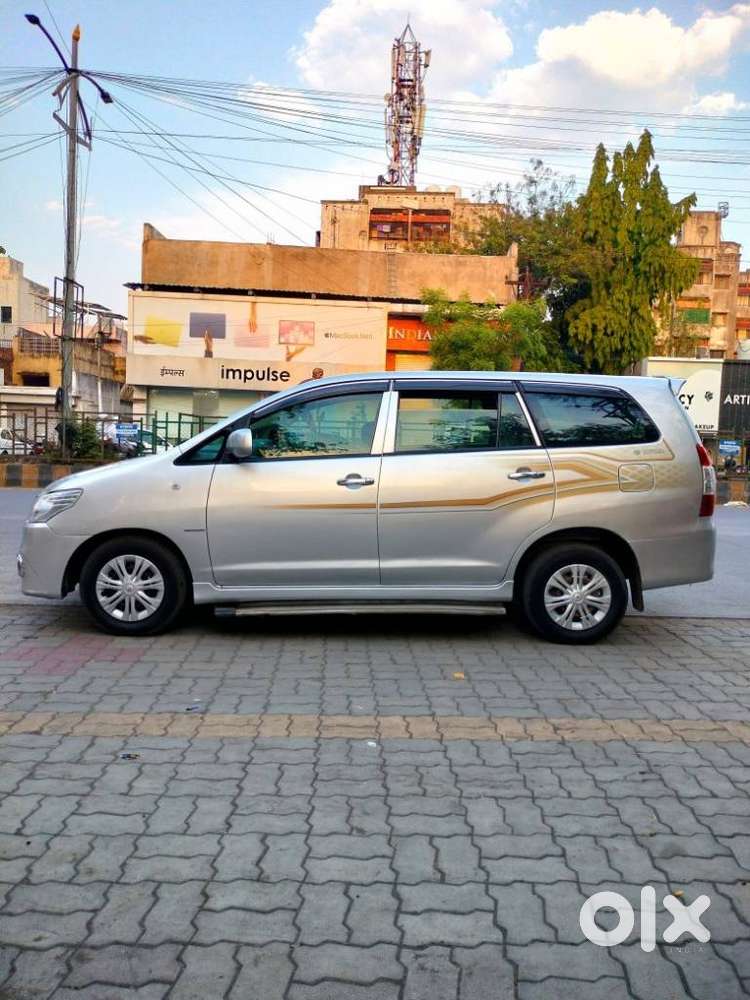 Toyota Innova 2.5 G (diesel) 8 Seater Bs Iv, 2013, Diesel