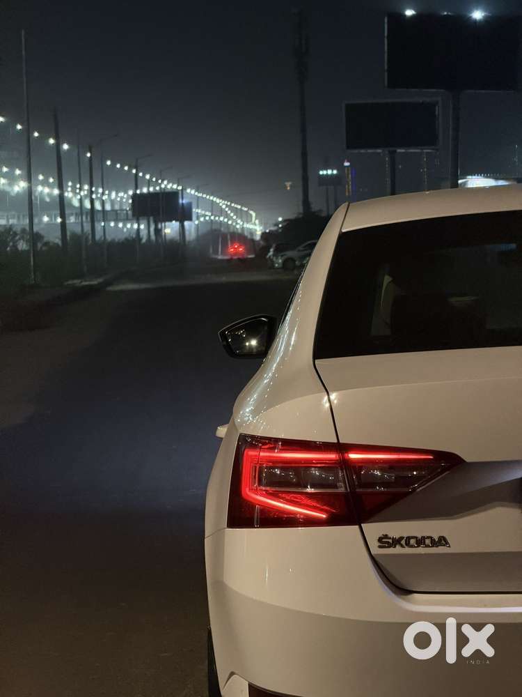 Skoda Superb L&k 2.0 Tdi At, 2019, Diesel
