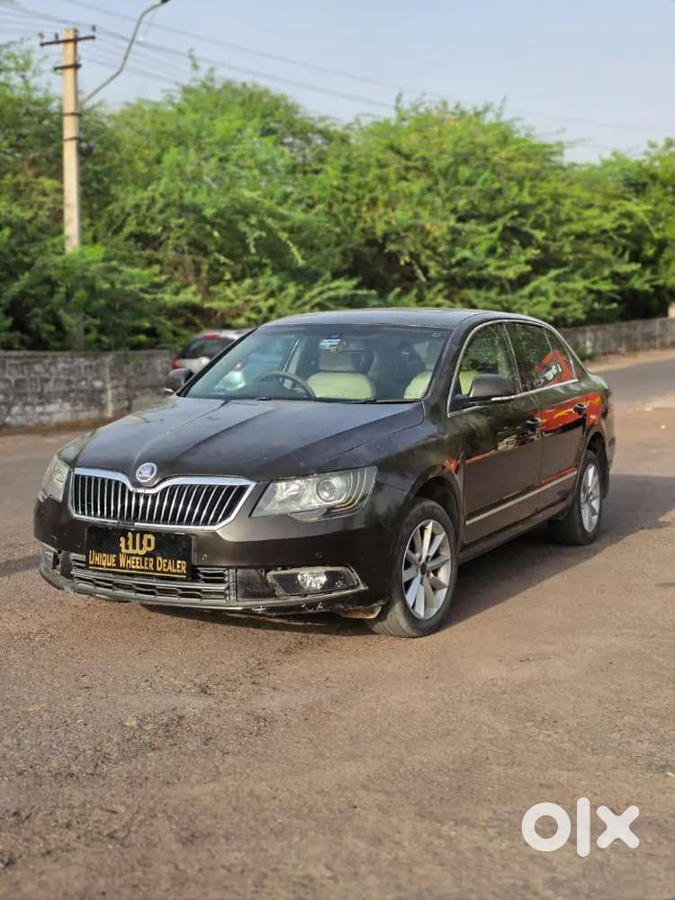 Skoda Superb 2014 Petrol Well Maintained