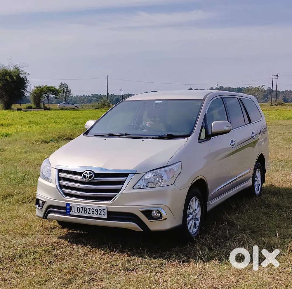 Toyota Innova Diesel 2014