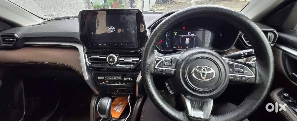 Toyota Urban Cruiser 1.5 Hybrid 2024