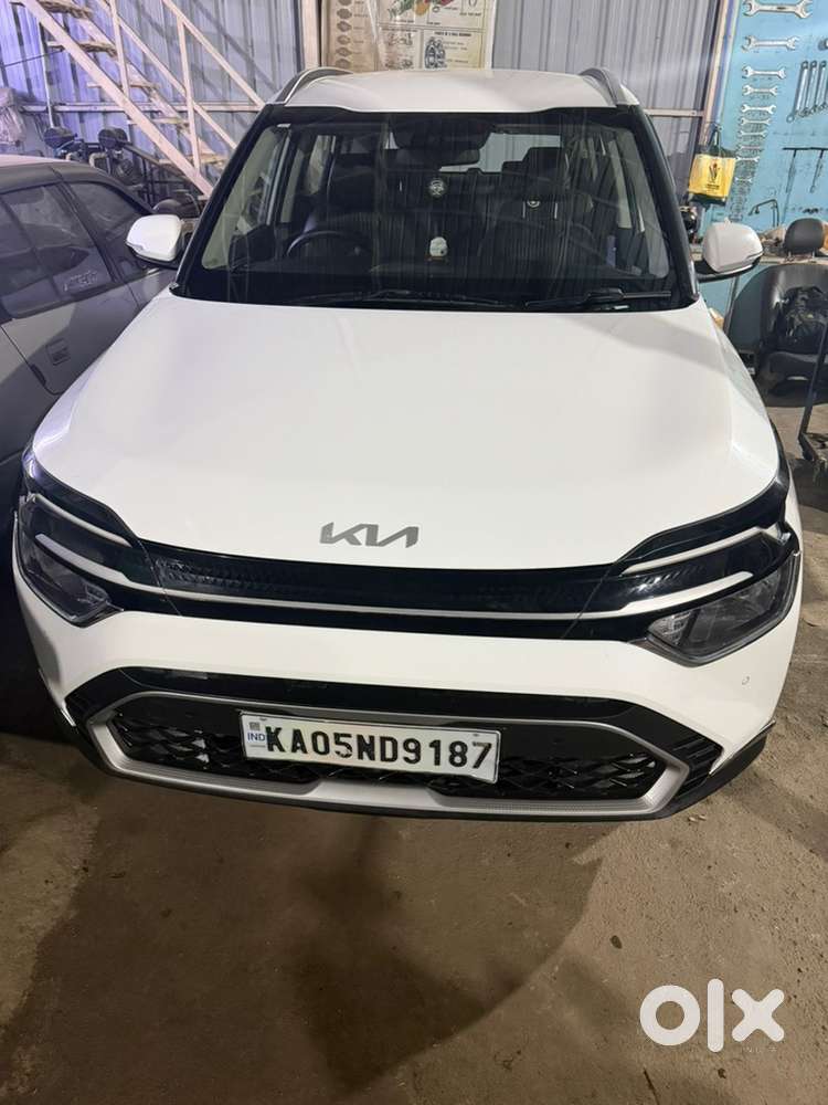 Kia Carens 2022 Km Driven
