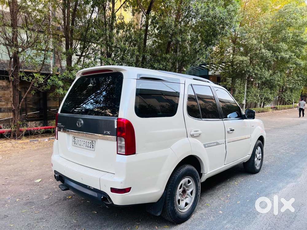 Tata Safari Storme Vx, 2015, Diesel