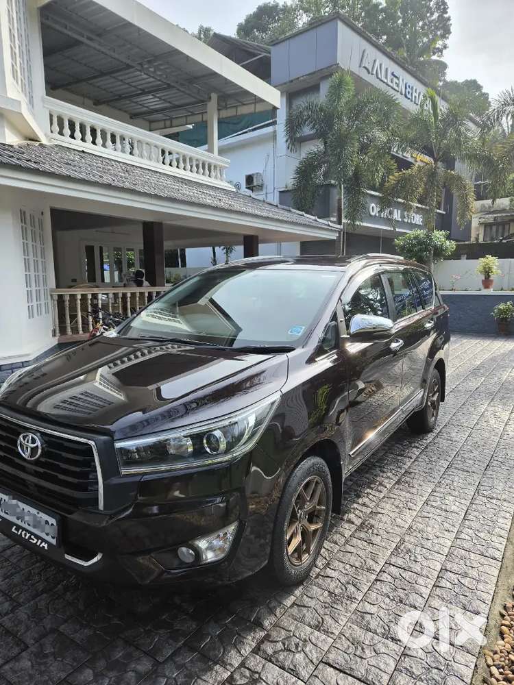 Toyota Innova Crysta 2018