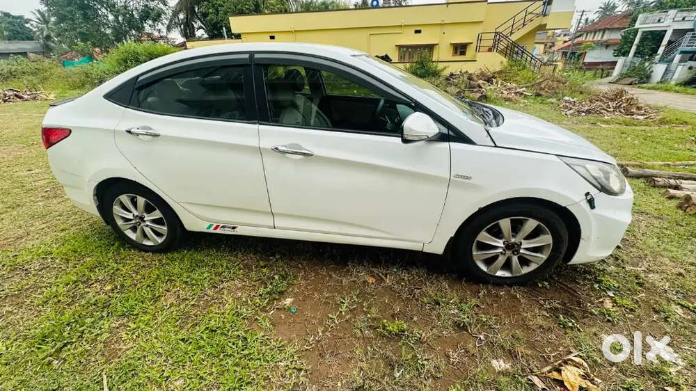 Hyundai Verna 1.6 Sx Crdi 2012