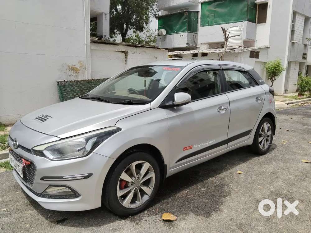 Hyundai I20 2015 Petrol Well Maintained Full Top Model