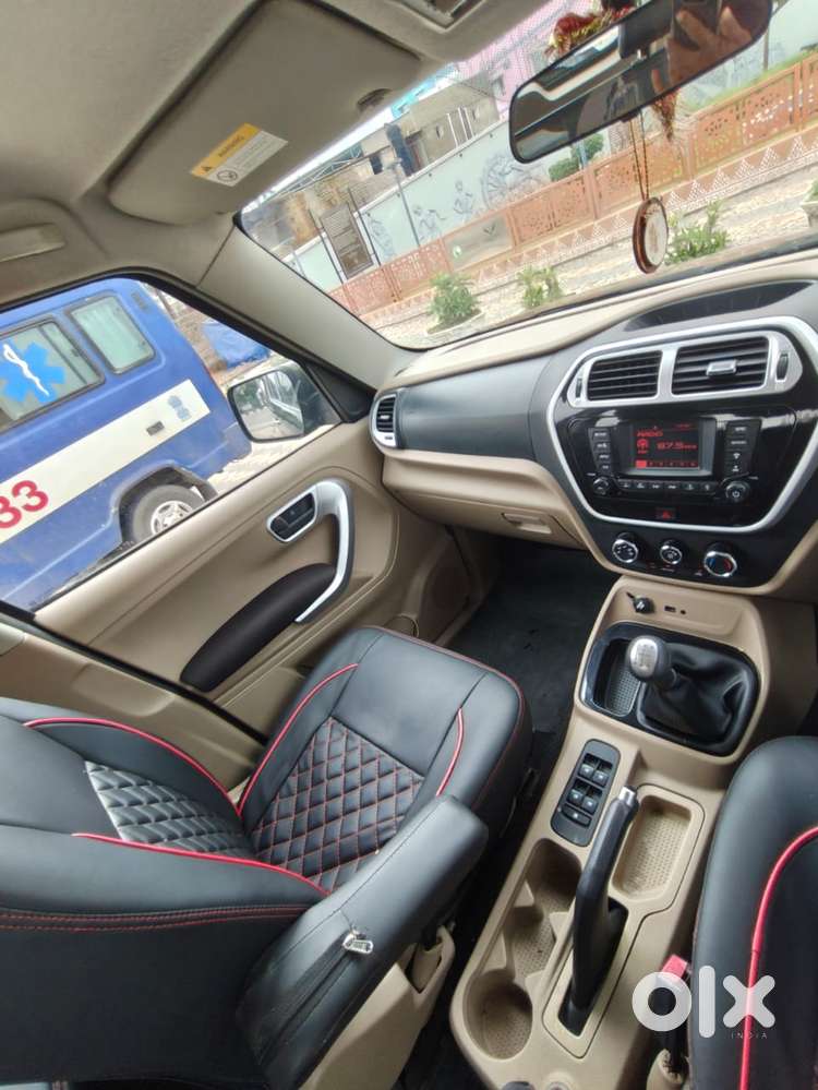 Mahindra Tuv 300 T8, 2017, Diesel