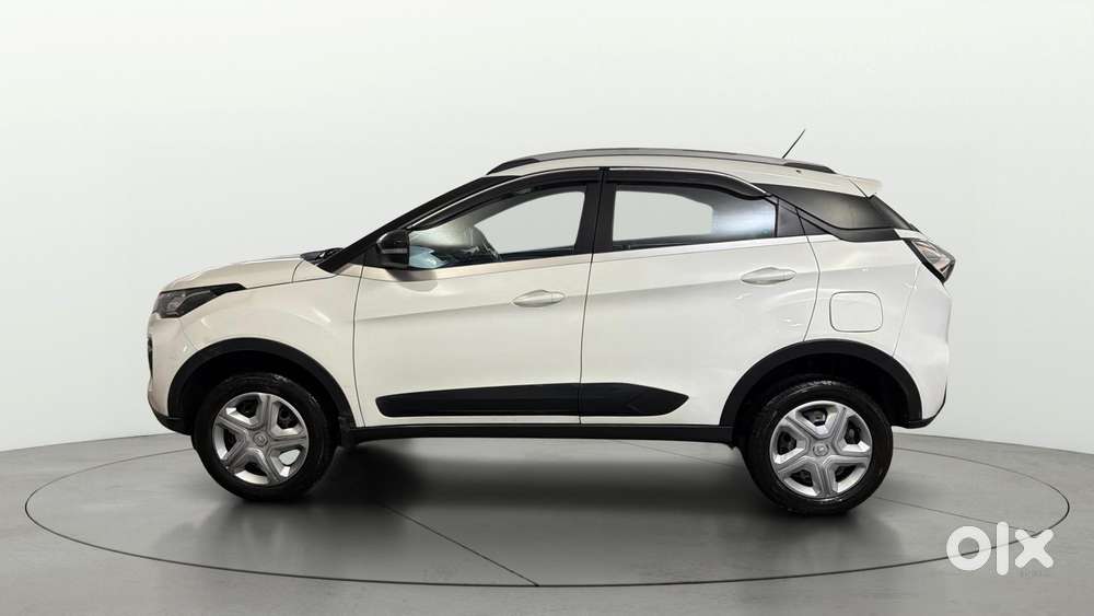 Tata Nexon 1.2 Revotron Xm (s), 2022, Petrol